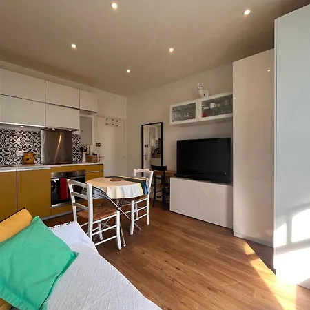 Apartment Lumineux 1 Au Coeur De Saint-jean-de-luz, Proche Et Halles - Fr-1-239-890